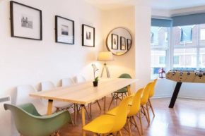 Block of apartments for up to 24 people by centre!